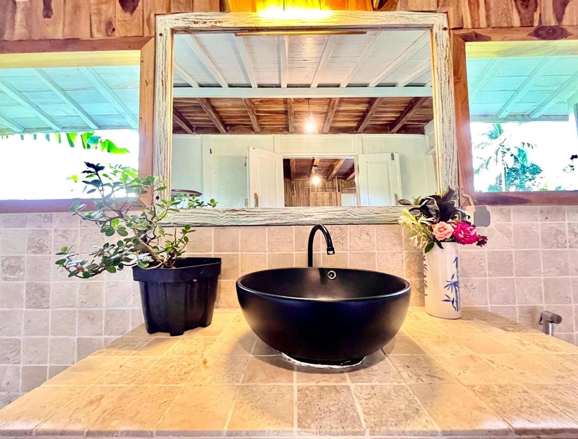 Pondok Is Oke Villa Scenic View Banyuwangi  Eksteriør billede